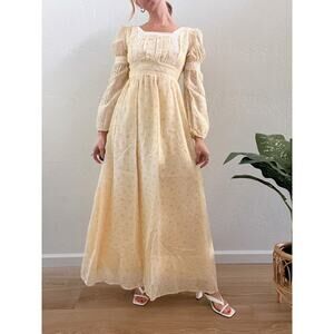 Vintage 1970's Prairie Cottagecore Yellow Floral Long Sleeve Maxi Dress